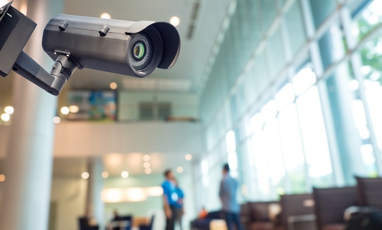 Nên chọn camera an ninh có dây hay không dây?