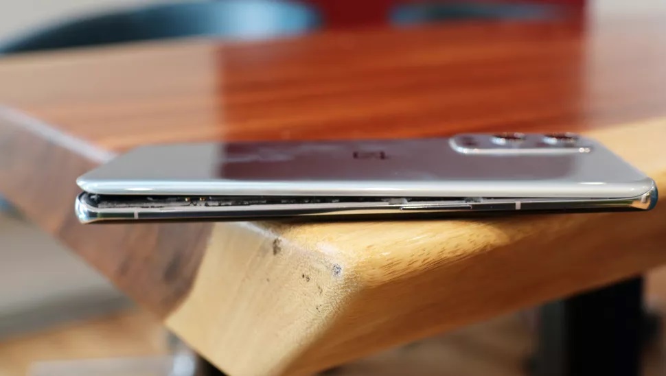 Tại sao Pin smartphone bị phồng và cách xử lí